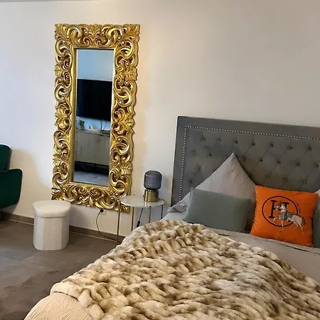 Deluxe Mit Terrasse Apartment Duisburg
